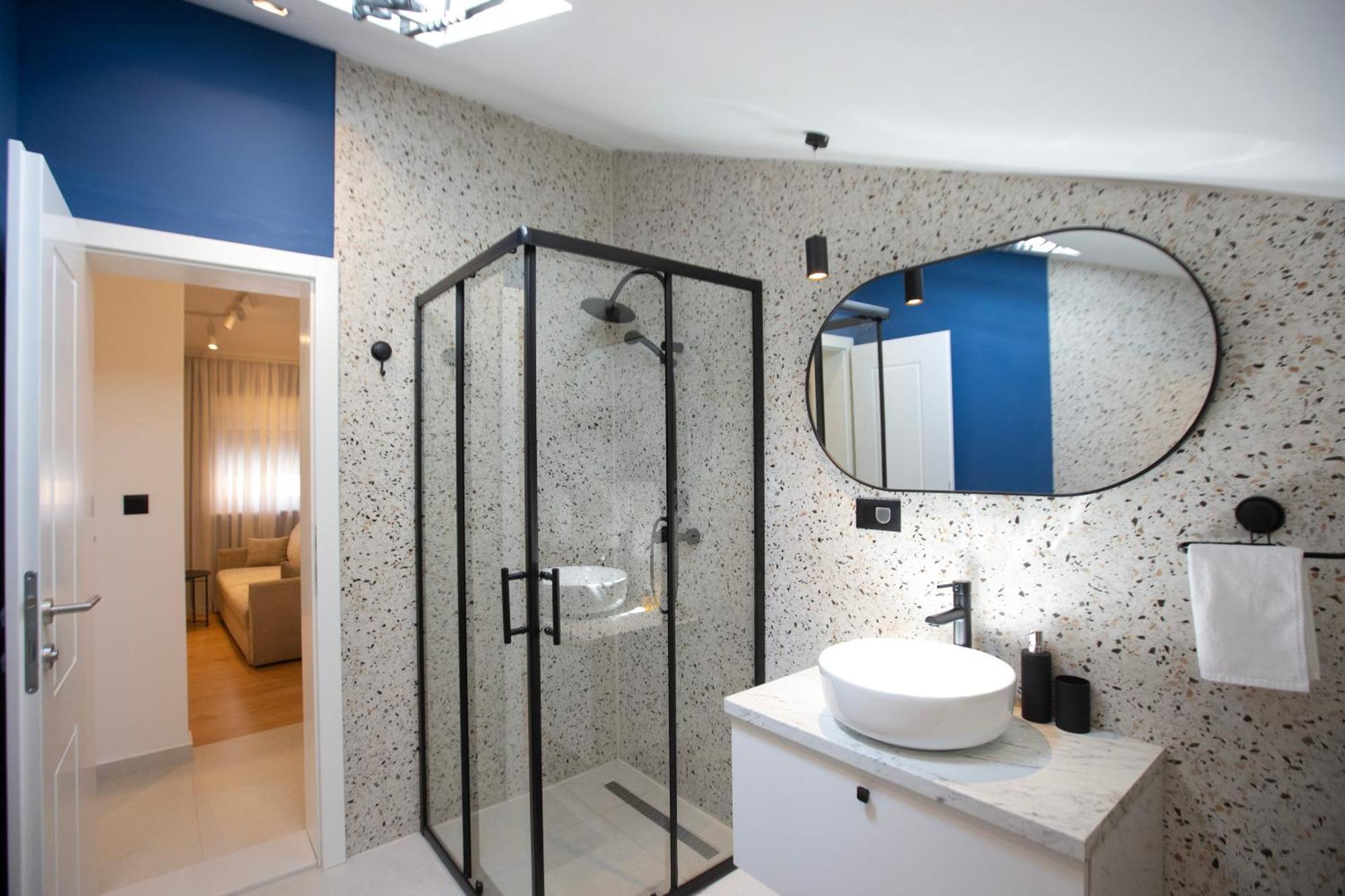 Regent Blue Apartments - Free Private Parking Mostar Bagian luar foto