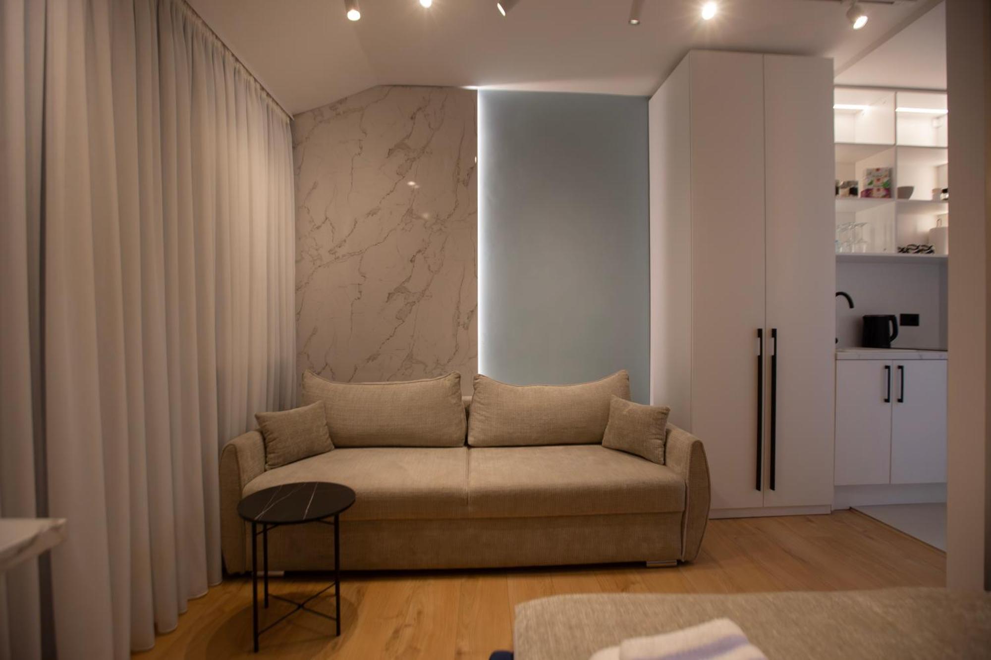 Regent Blue Apartments - Free Private Parking Mostar Bagian luar foto