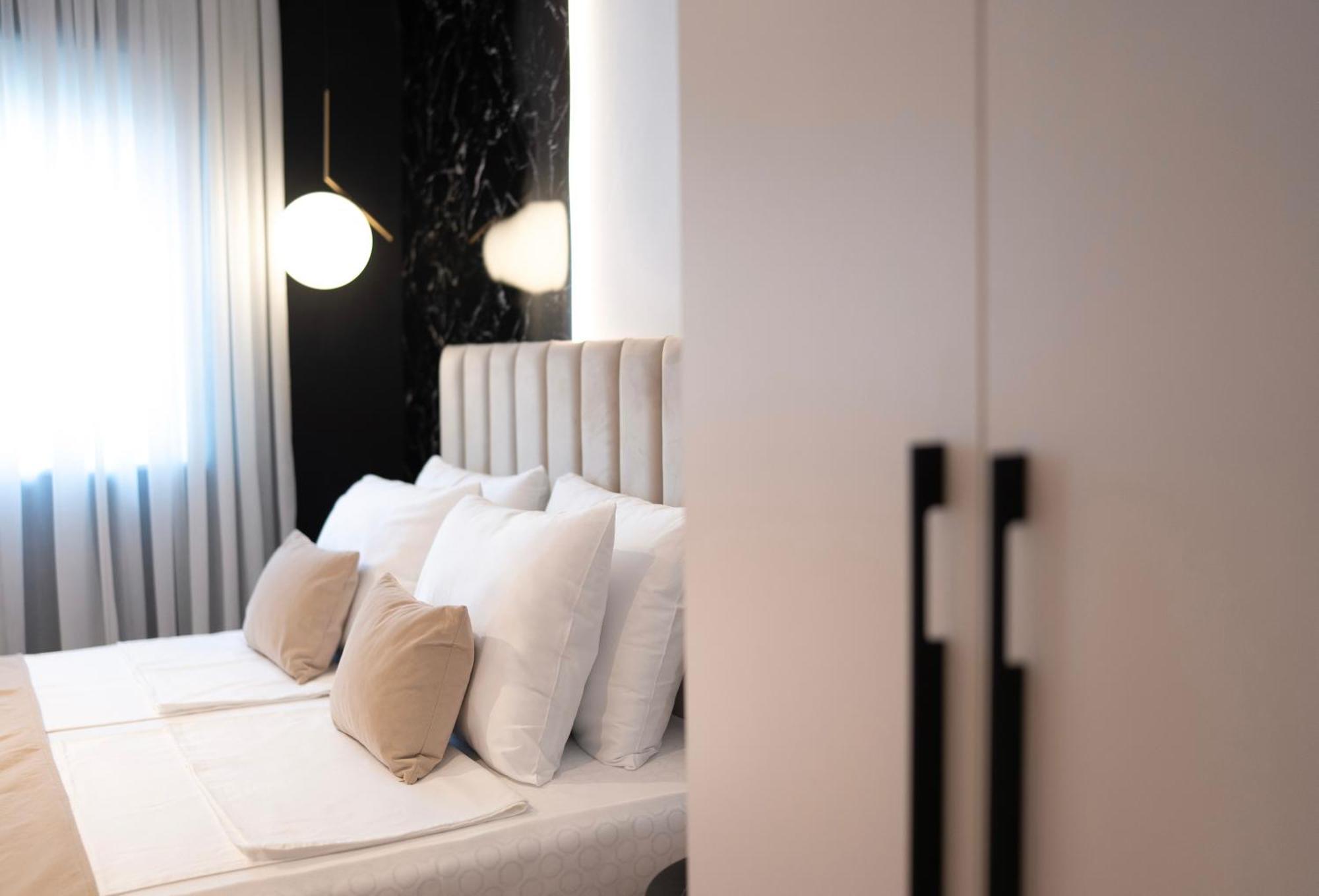 Regent Blue Apartments - Free Private Parking Mostar Bagian luar foto