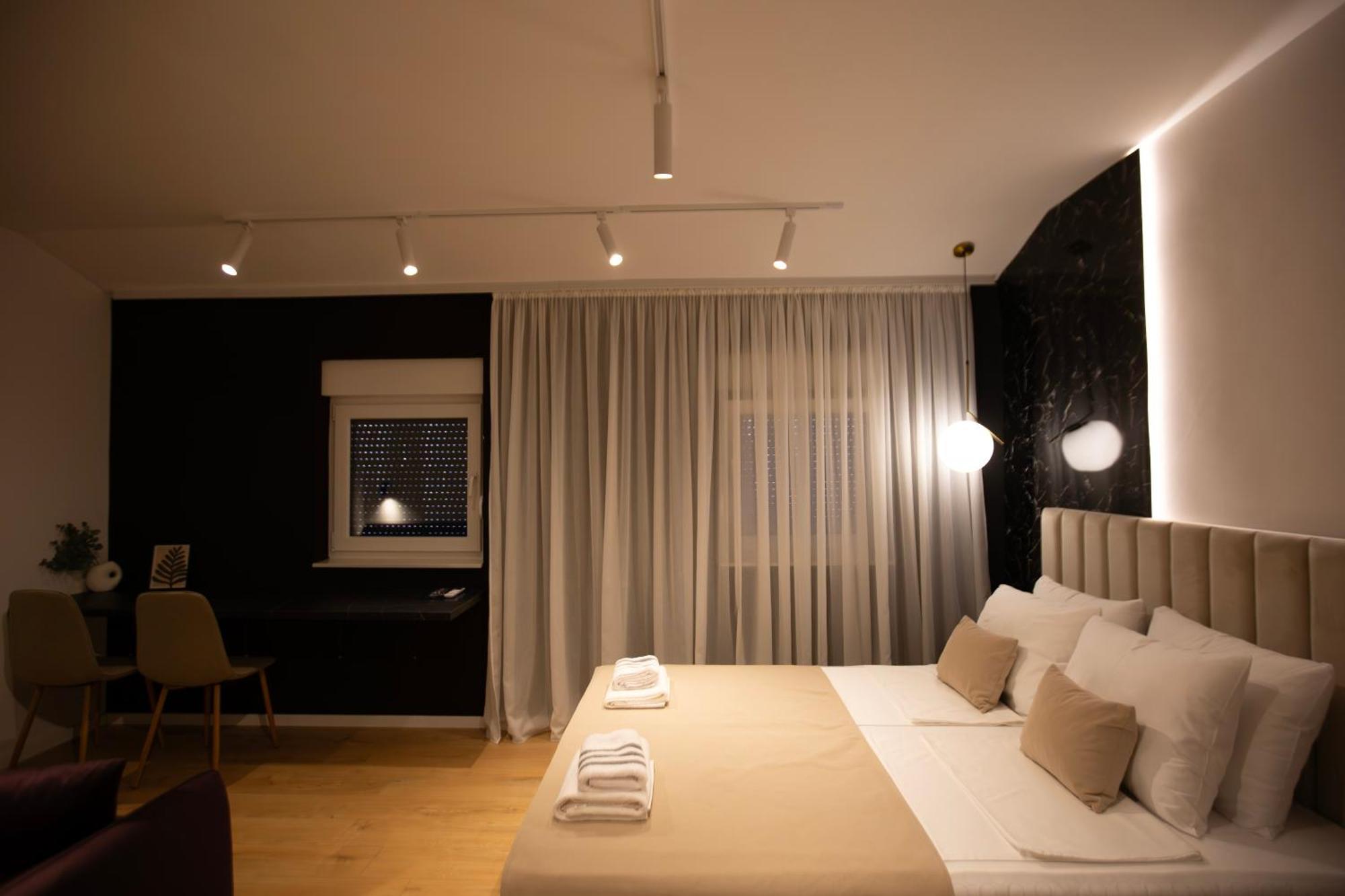 Regent Blue Apartments - Free Private Parking Mostar Bagian luar foto