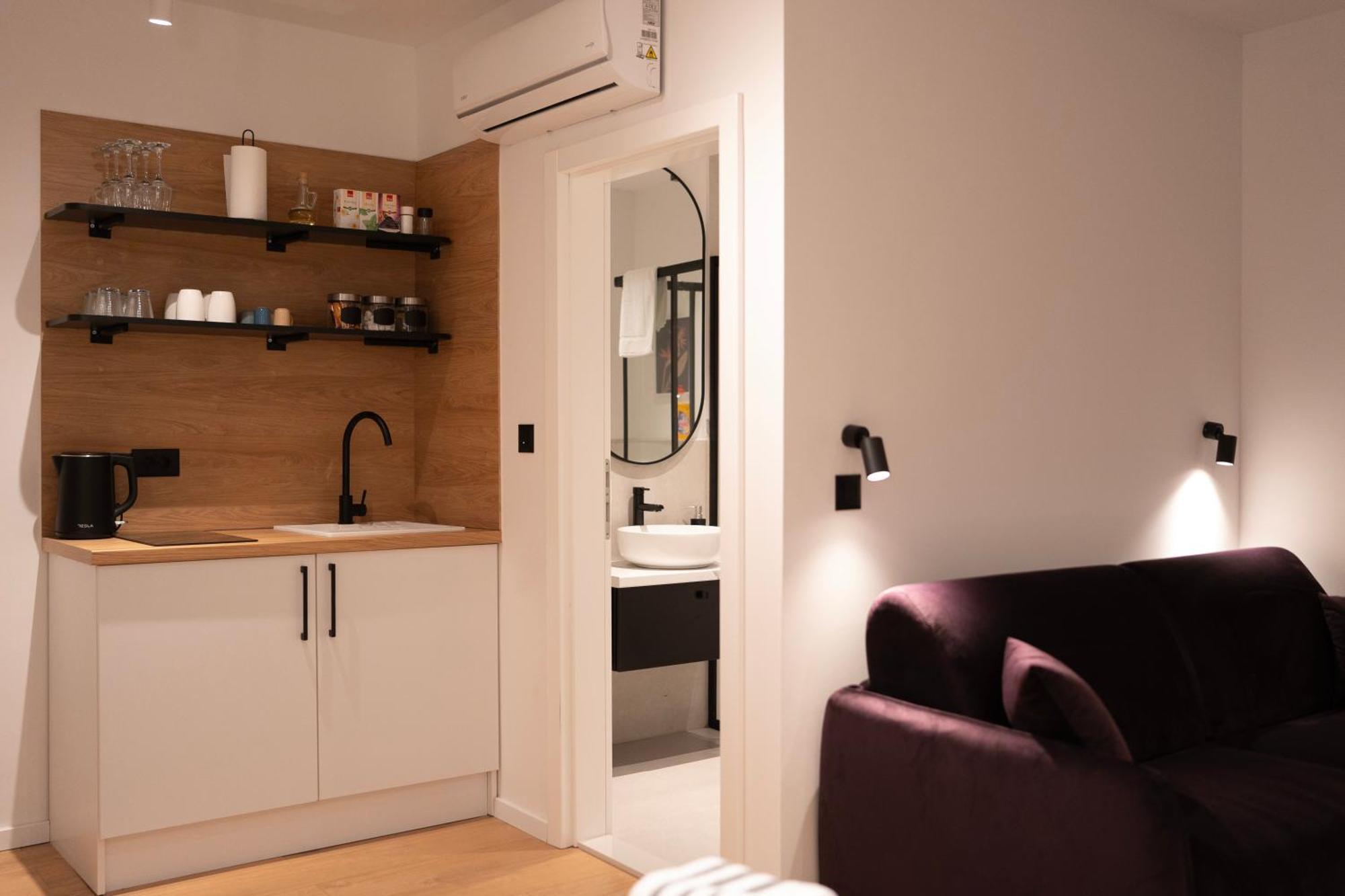 Regent Blue Apartments - Free Private Parking Mostar Bagian luar foto