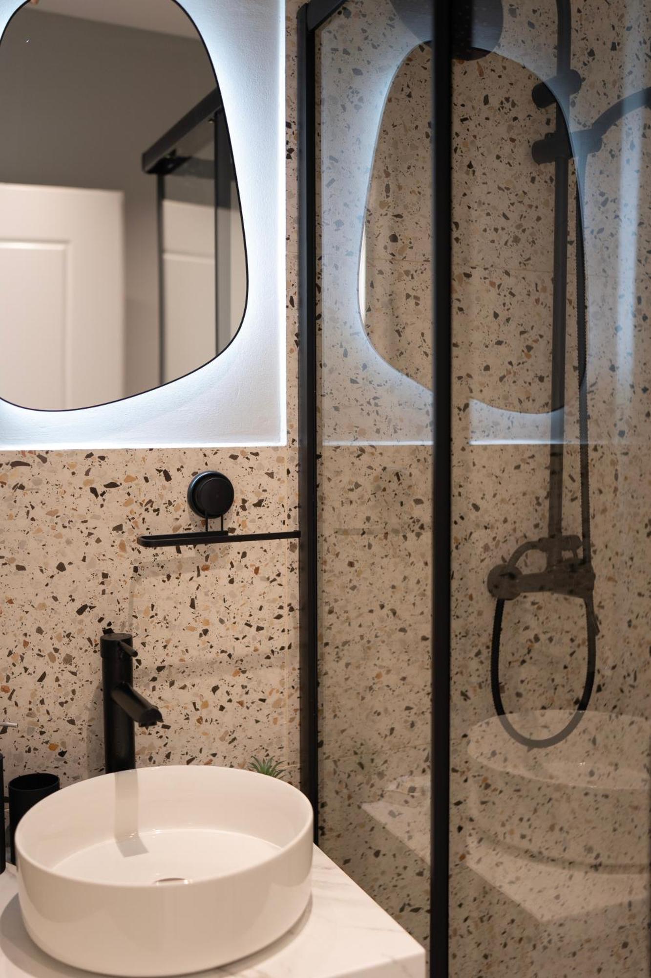 Regent Blue Apartments - Free Private Parking Mostar Bagian luar foto