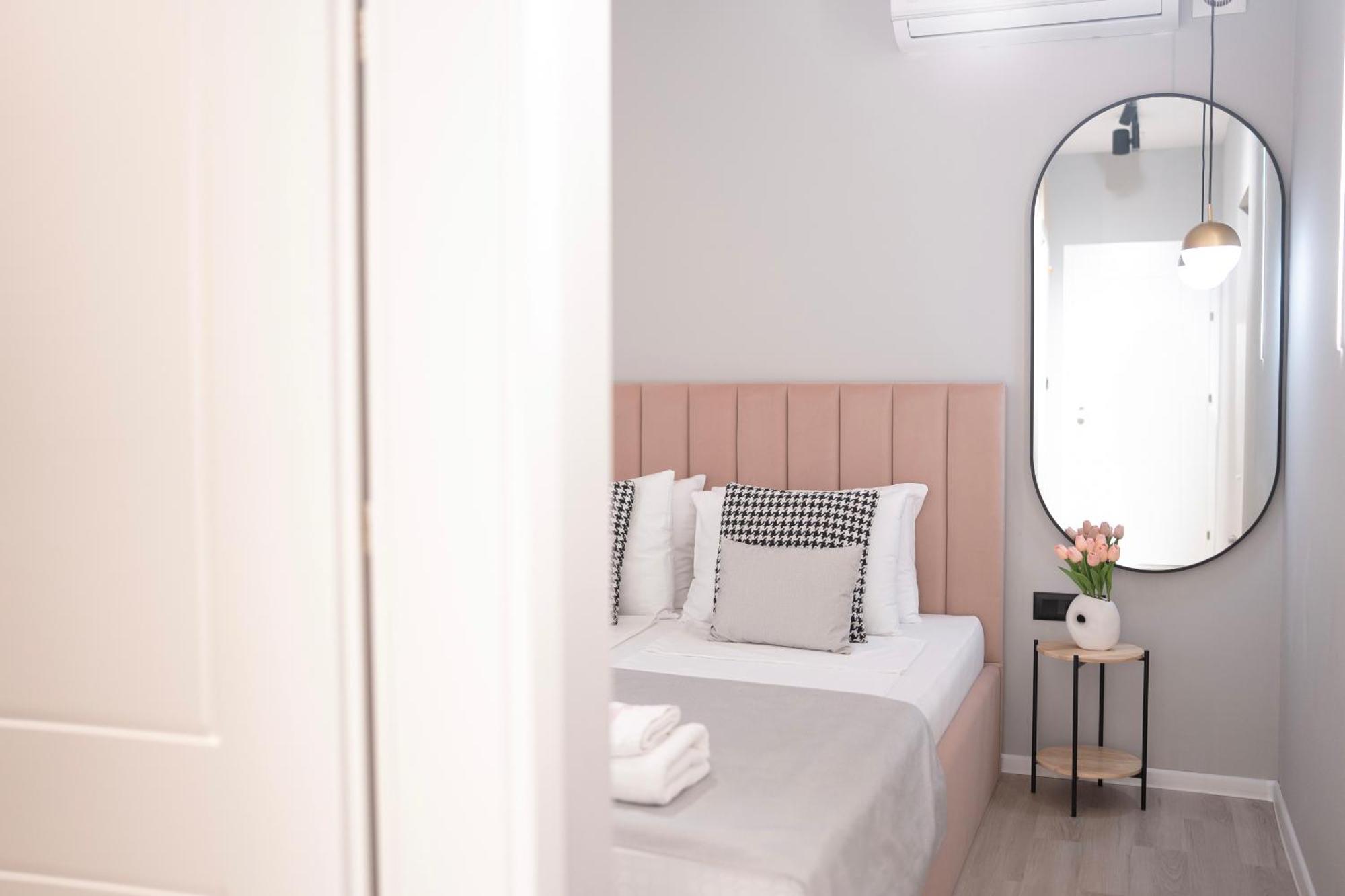 Regent Blue Apartments - Free Private Parking Mostar Bagian luar foto